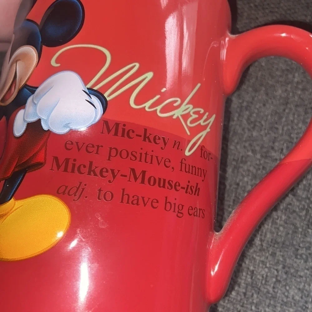 Mickey 5 in red coffee mug T5